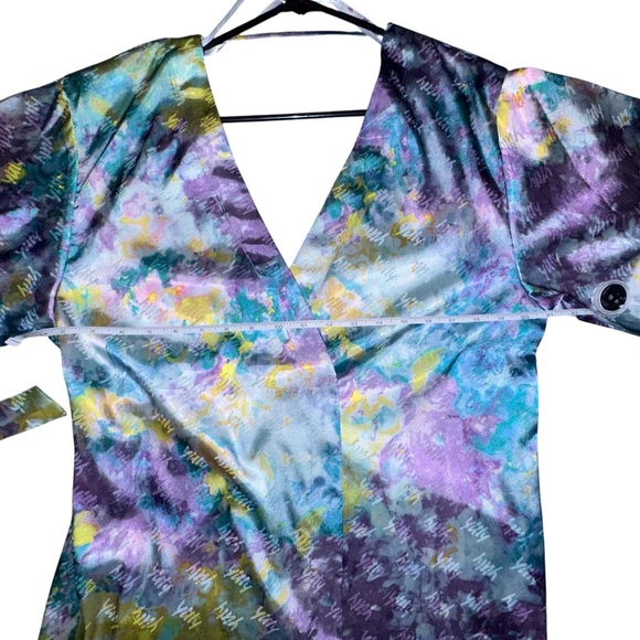 🆕Sattin Pretty Mini Robe - Fabletics - Picture 13 of 15